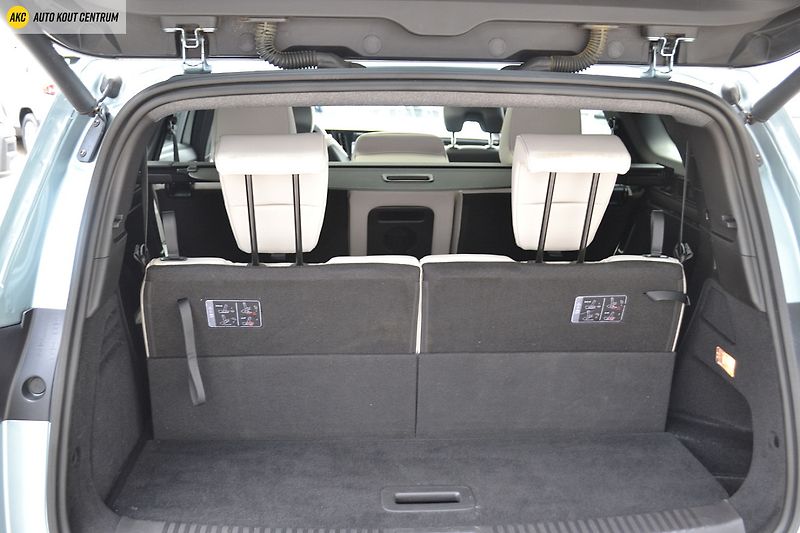 Renault Espace ICONIC E-TECH FULL HYBRID 200k - fotka 28 z 79