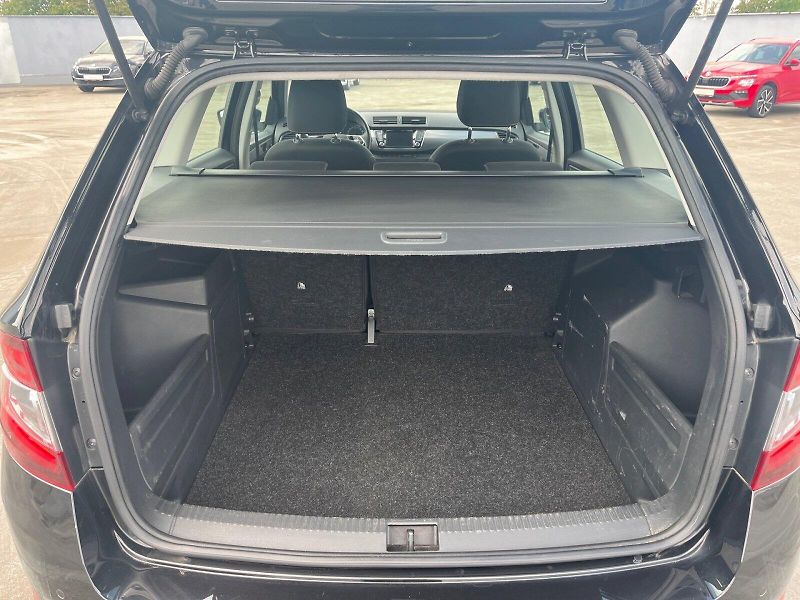 Škoda Fabia (2022) Ambition Plus 1.0 TSI DSG Navi - fotka 16 z 33