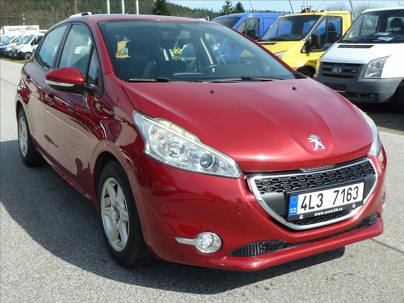 Peugeot 208 1,4 VTi Access 95k MAN5  Lucif - fotka 4 z 44
