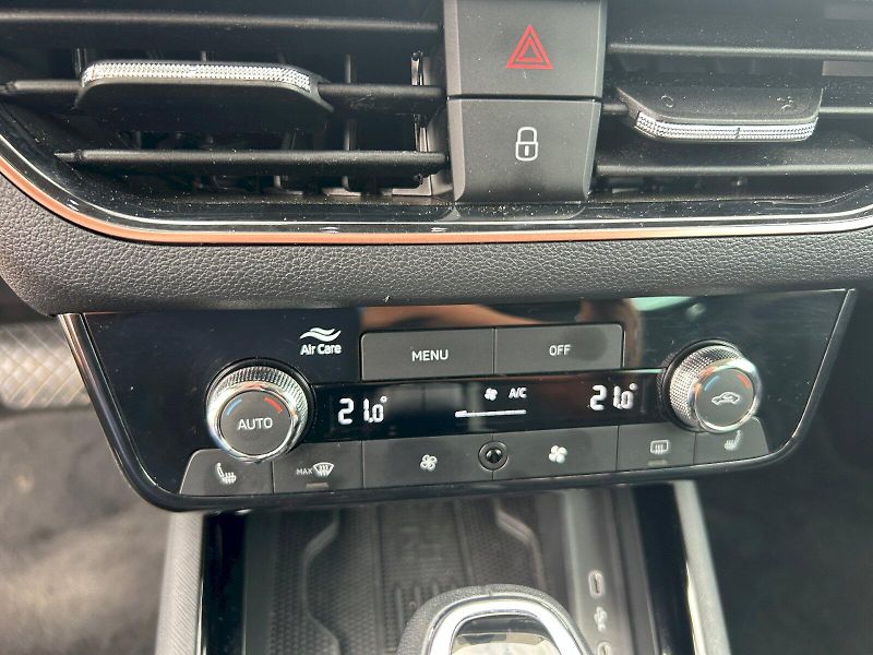 Škoda Kamiq (2025) SELEC TSI 85/1.0 A7F - fotka 24 z 28