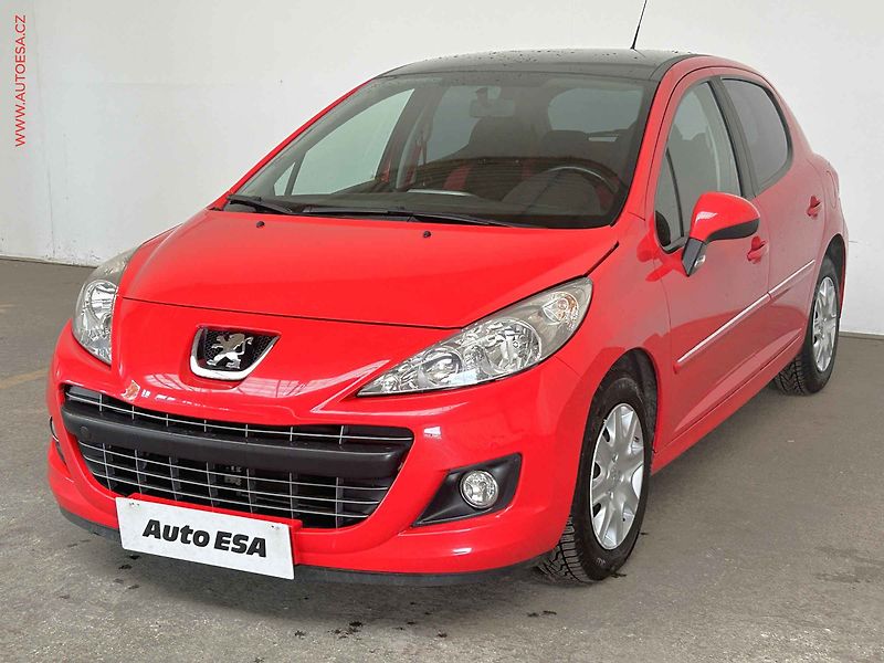 Peugeot 207 (2011) 1.4 i, 2.maj,ČR - fotka 3 z 14