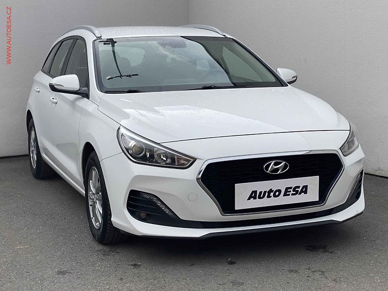 Hyundai i30 (2020) 1.4 T-GDi, ČR, Trikolor, AC - fotografie inzerátu