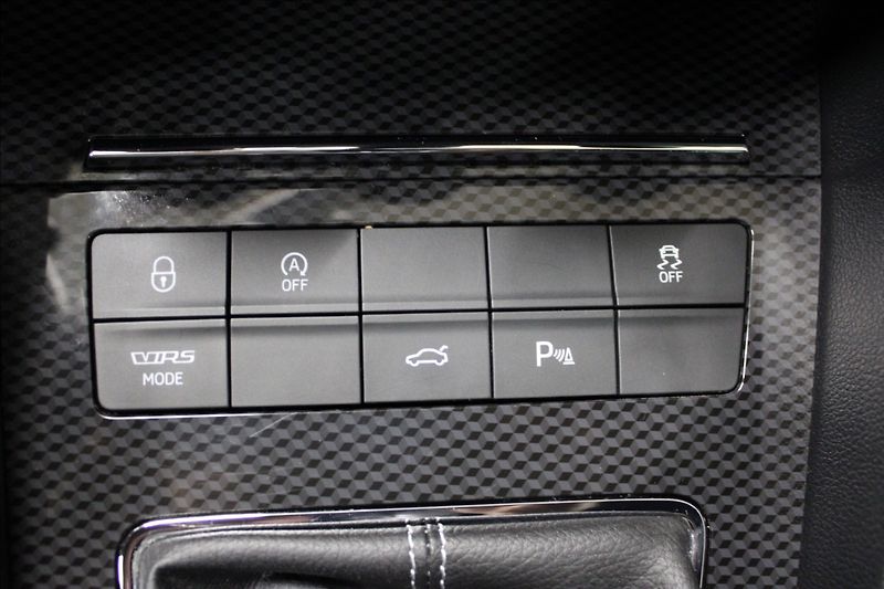 Škoda Octavia 2,0 TSI 162KW MAN VRS MODE - fotka 25 z 36