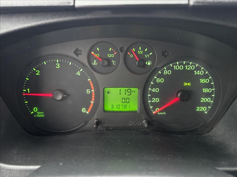 Ford Transit 2,2 114kW AC DPH NOVÁ STK L4 - fotka 17 z 29