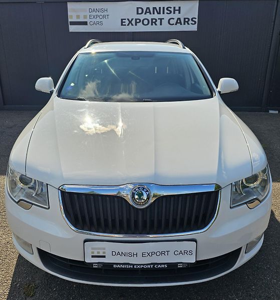 Škoda Superb 1.4 TSI 92 kW,TAŽNÉ,SERVISKA - fotka 5 z 50
