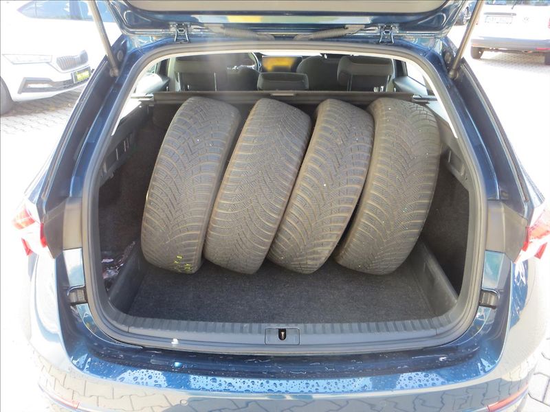 Škoda Octavia 2,0 TDI 85kW Style Kombi ČR - fotka 7 z 27
