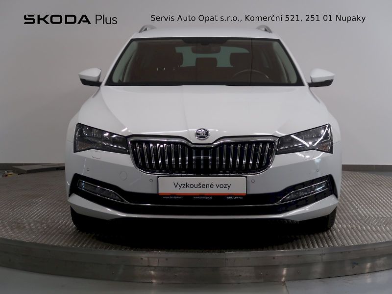 Škoda Superb (2022) STYLE 2.0TSI 140KW - fotka 4 z 39