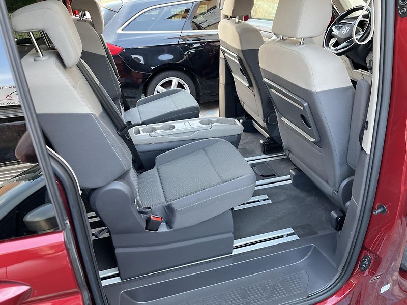 Volkswagen Multivan (2023) T7 LONG*MATRIX*PANORAMA*TAŽNÉ - fotka 24 z 49