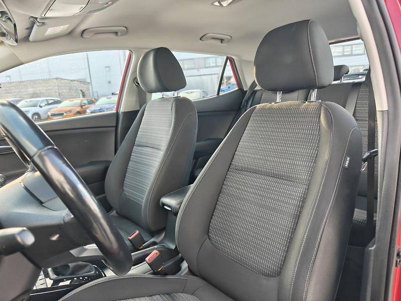 Kia Stonic 1,0 T-GDi GPF 7DCT EXCLUSIVE 7 - fotka 6 z 23