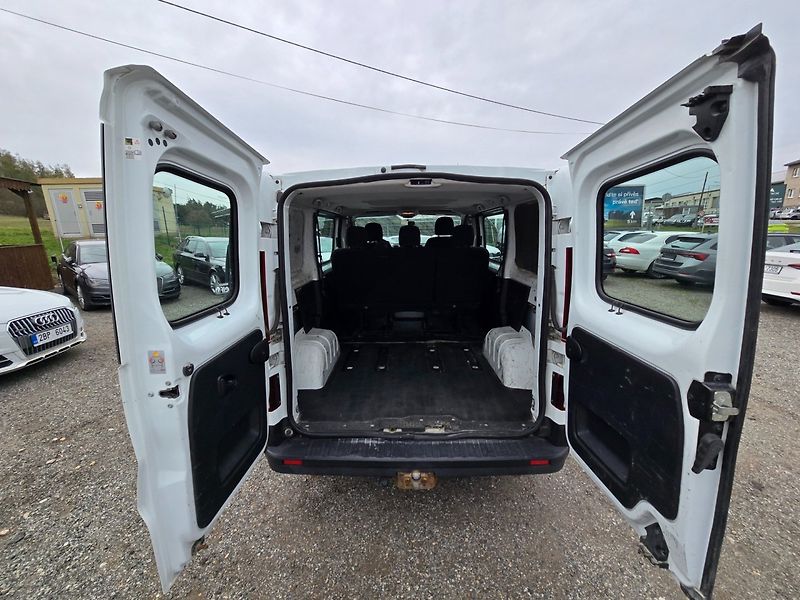 Renault Trafic (2017) 1.6 DCi 92 KW 8 - fotka 15 z 22