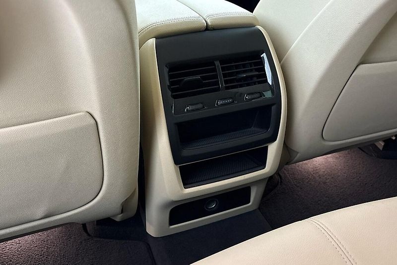 BMW X5 xDrive30d - fotka 25 z 27
