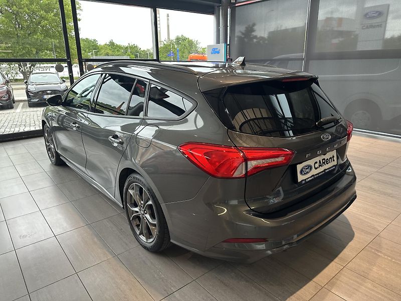 Ford Focus ST-Line 1.5 EcoBoost 150k aut  - fotka 2 z 30