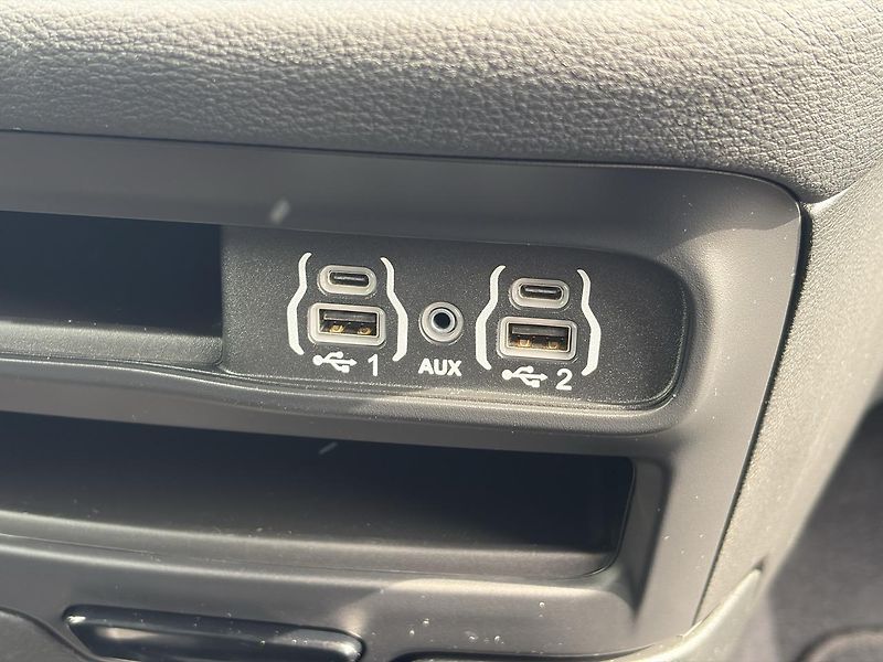 Chrysler Pacifica (2023) Touring L AWD S paket + LPG - fotka 21 z 30