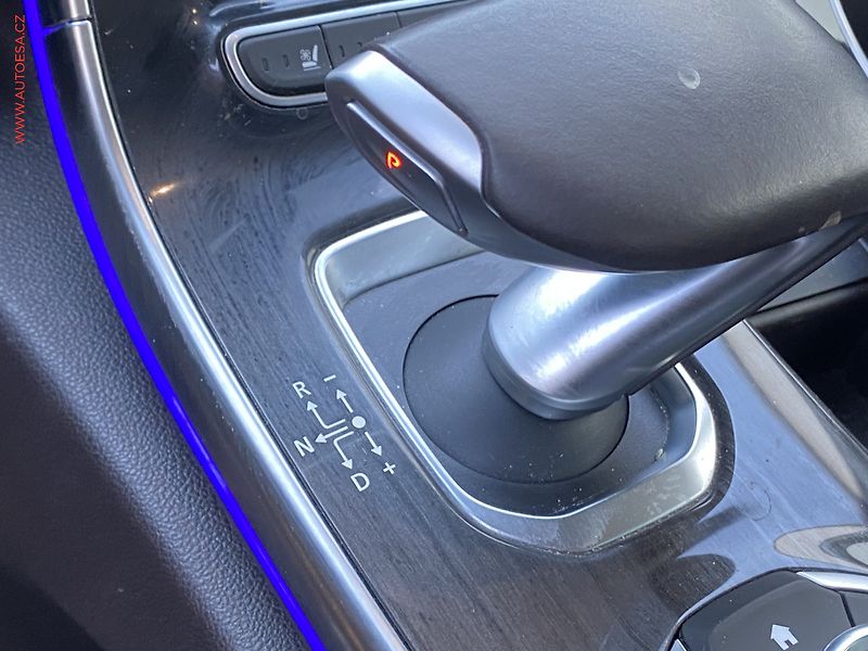 Renault Espace (2019) 2.0dCi, ČR, Initiale Paris - fotka 15 z 20