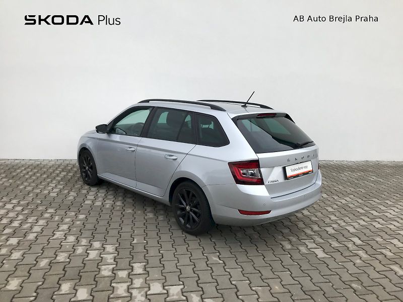 Škoda Fabia (2023) COMBI III FL AMBITION TSI 70/1 - fotka 9 z 25