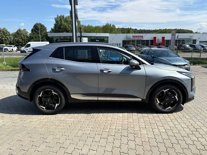 Kia Sportage (2026) 1,6 T-GDi GPF 4x2 7DCT TOP (20 - fotka 8 z 16