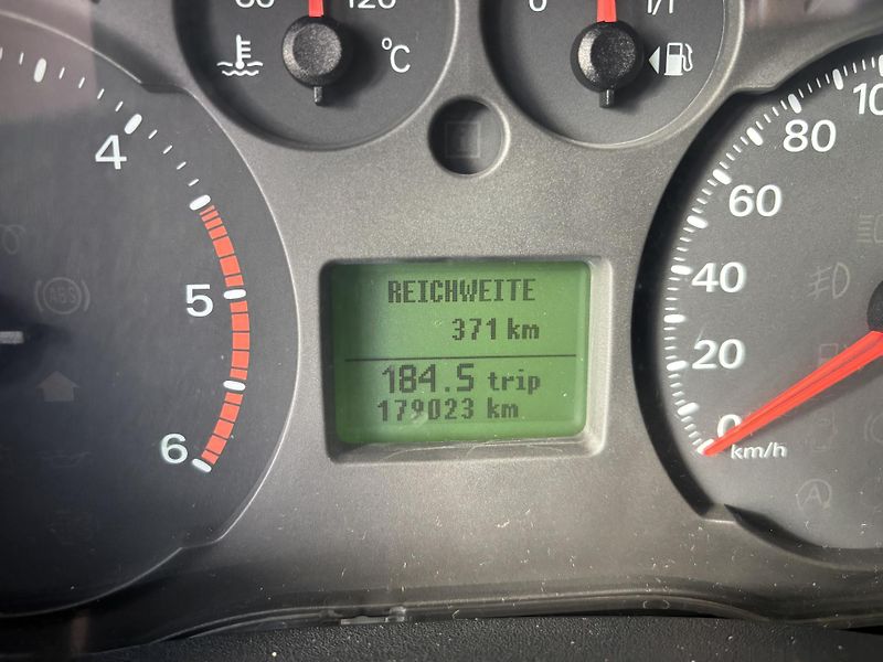 Ford Transit 350 L3H2 TREND 6 MÍST - fotka 15 z 41