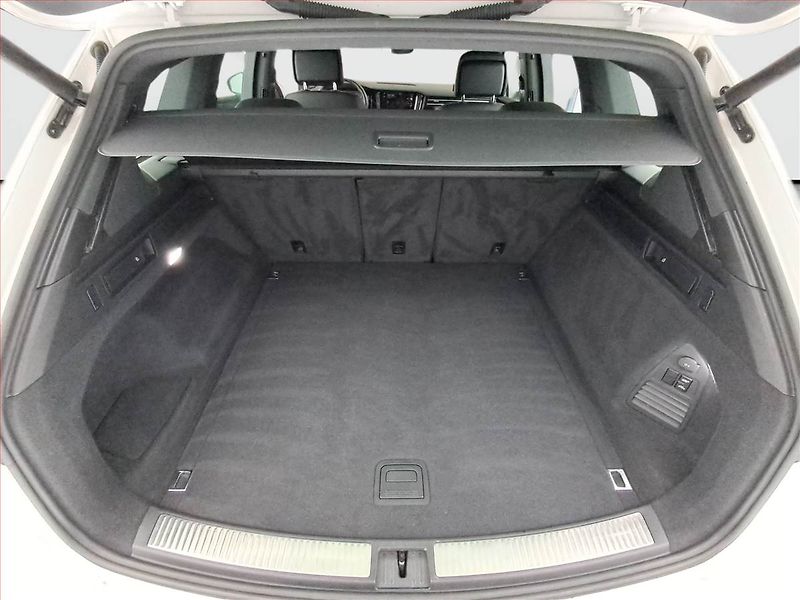 Volkswagen Touareg (2020) 3.0 TDI, 4x4, Vzduch, ACC - fotka 14 z 34