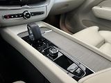 Volvo XC60 2.0 T6 4x4 Recharge PLUS Panor - náhled 26