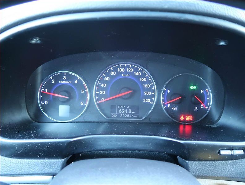Hyundai Santa Fe (2010) 2.2 CRDi, 4X4, 7 míst - fotka 11 z 16