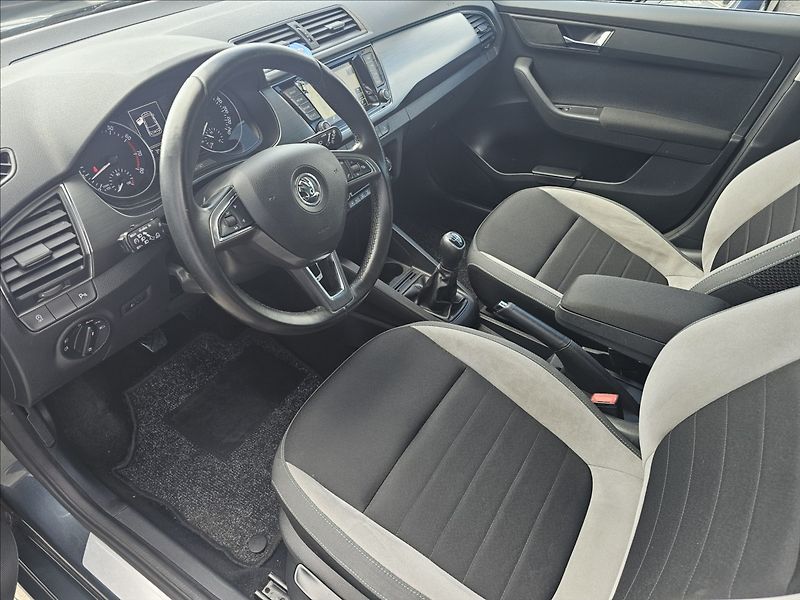 Škoda Fabia III 1,2TSi 66KW Ambition - fotka 11 z 48