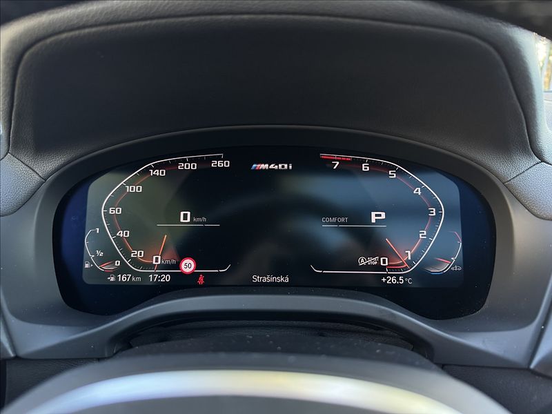 BMW X4 M40i - fotka 17 z 36