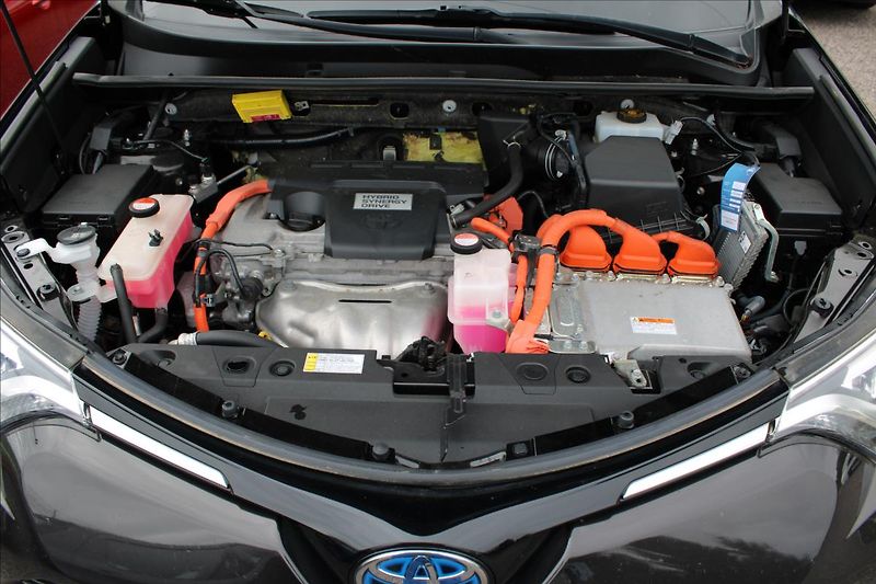 Toyota RAV4 2,5 Hybrid 4x4 LED, NAVI, kůže - fotka 21 z 28