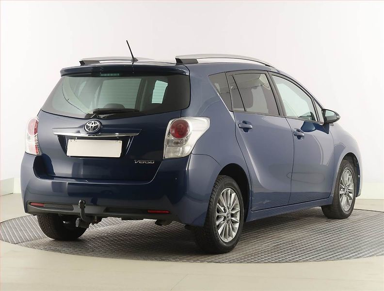Toyota Verso (2017) 1.6 D-4D, Xenony, Tempomat - fotka 5 z 22