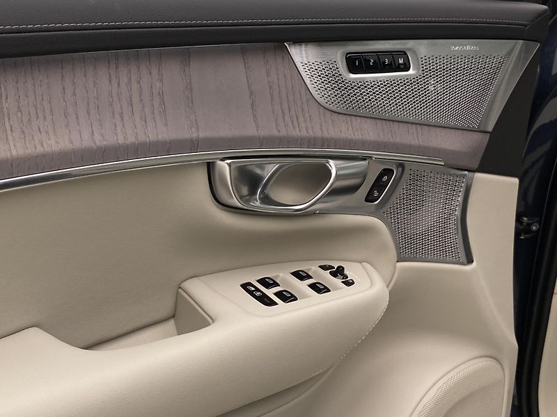 Volvo XC90 (2026) T8 AWD Plug-in BRIGHT PLUS 7m - fotka 30 z 72