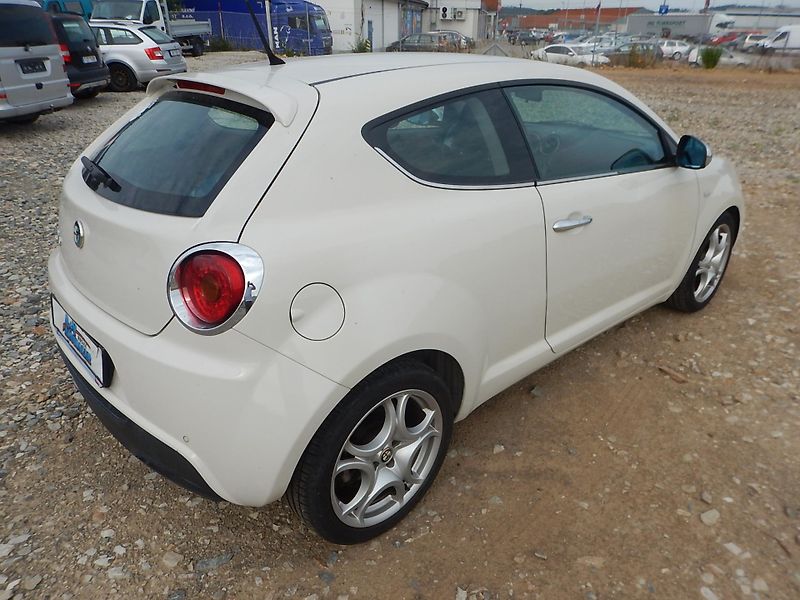 Alfa Romeo MiTo 1.4 T 135, AUTOMAT, KLIMA - fotka 6 z 26