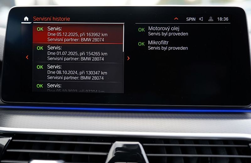 BMW Řada 5 540i xDrive/Lasery,HUD/335PS - fotka 37 z 45
