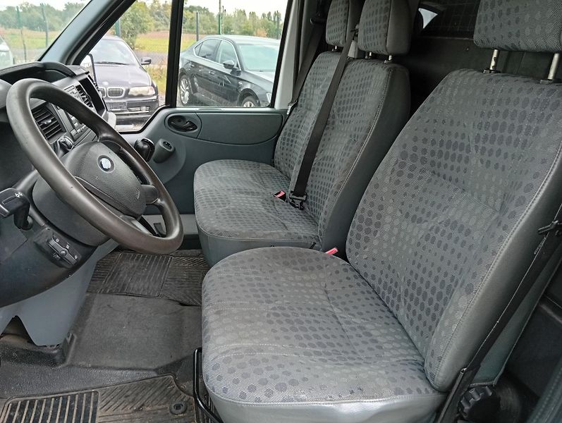 Ford Transit 2.2 TDCI T300 115 - fotka 5 z 17