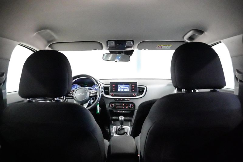 Kia Ceed - fotka 23 z 25
