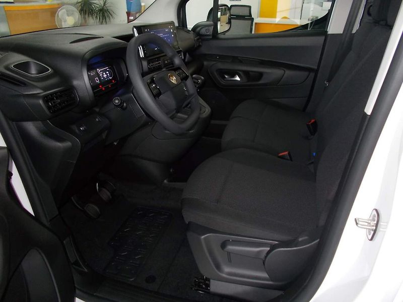 Opel Combo (2026) Van L2 (XL) 1.5 CDTI (96kW/130 - fotka 16 z 30