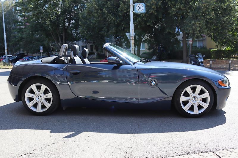 BMW Z4 BMW Z4 Roadster 2.5i (141 kW)  - fotka 40 z 48