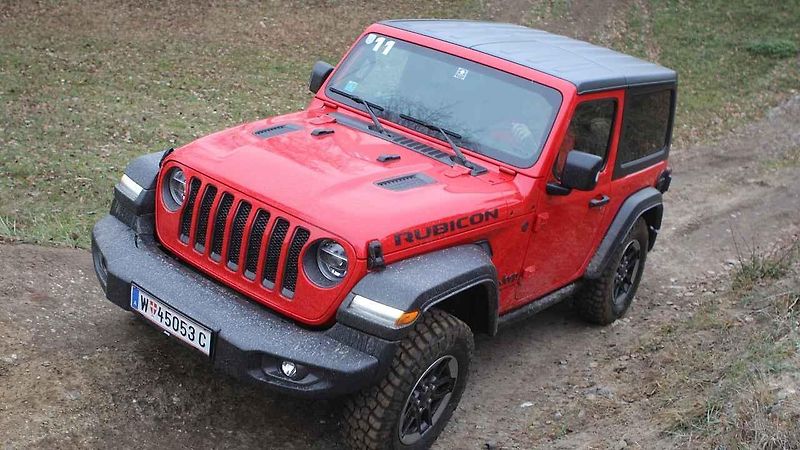 Ve standardním provedení umí nový Wrangler projet až 76 cm hluboký brod. Jednoduchým zvýšením sání z něj ale uděláte ponorku.