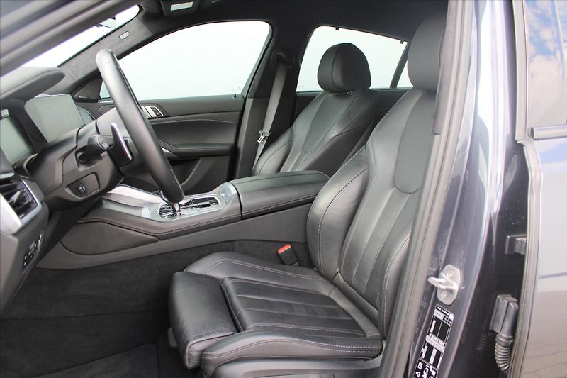 BMW X6 xDrive M50d 294kW LASER DPH ČR - fotka 10 z 30