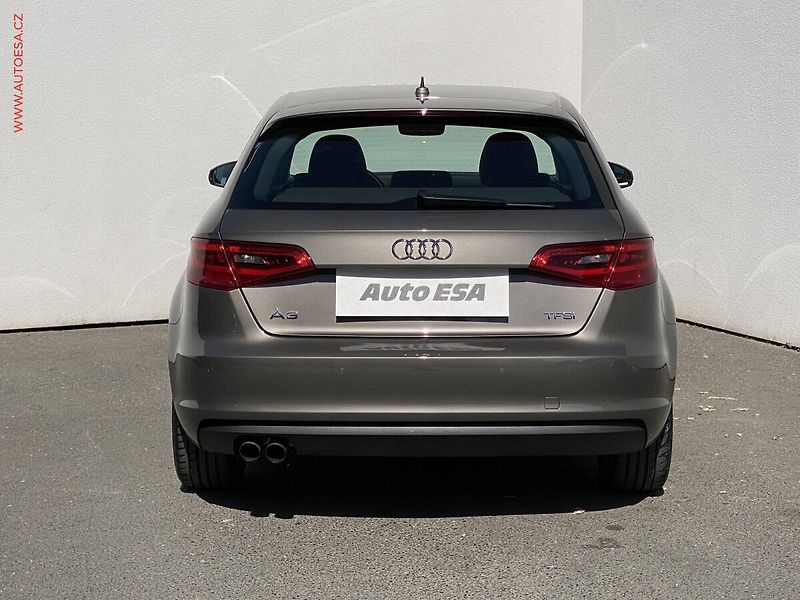 Audi A3 (2016) 1.4TSi SPORTBACK, ČR, AC - fotka 5 z 17