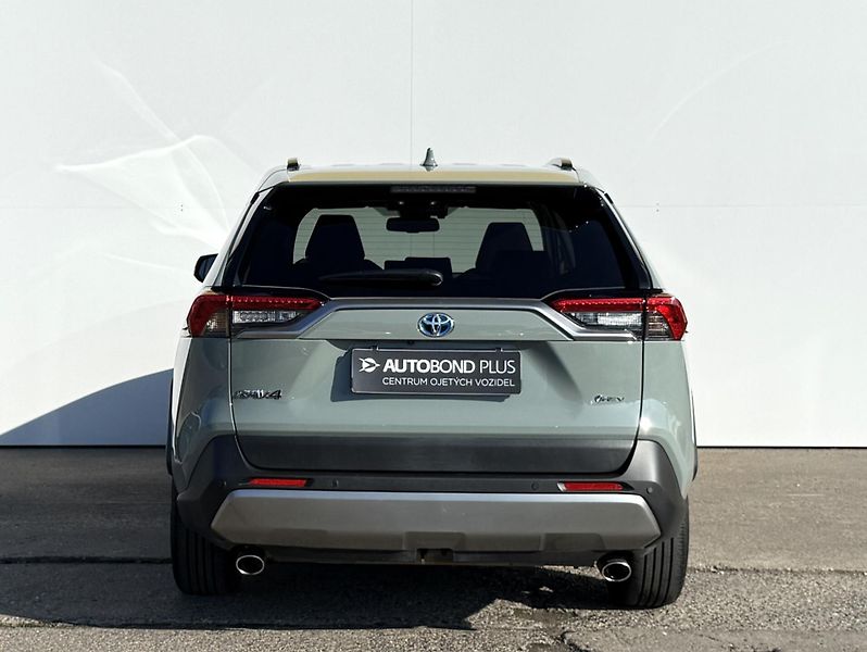 Toyota RAV4 2.5 HSD e-CVT Comfort Style - fotka 9 z 22