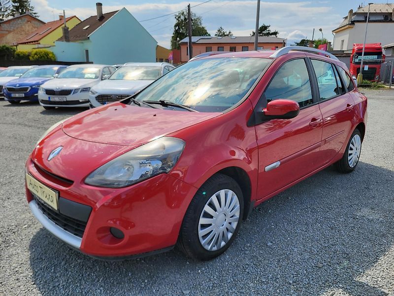 Renault Clio GRANDTOUR 1.2 i 16V ČR 1.majit - fotka 1 z 40