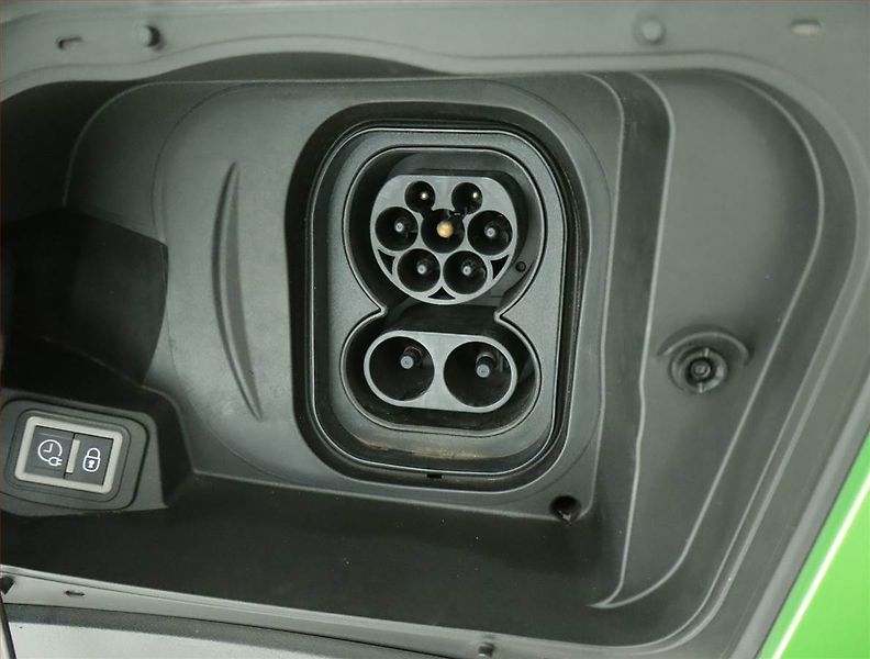 Opel Mokka (2021) Electric 50 kWh, SoH 91% - fotka 17 z 18
