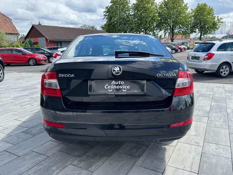 Škoda Octavia (2014) Ambition 1.6 TDI 77kW - fotka 6 z 31