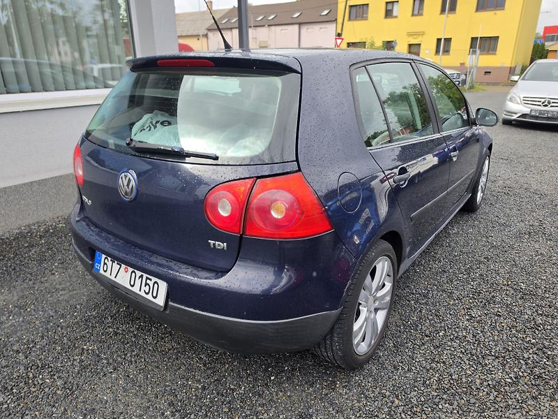 Volkswagen Golf 1.9 TDI 77Kw  - fotka 4 z 27