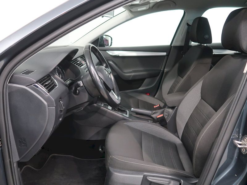 Škoda Octavia (2018) AMBITION 1.6TDI 85KW DSG - fotka 13 z 30