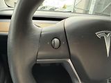 Tesla Model 3 SR Plus REZERVACE - náhled 30