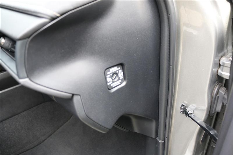 Lexus UX 250h 2,0 HEV, DSG, 1.Maj.  UX - fotka 44 z 64