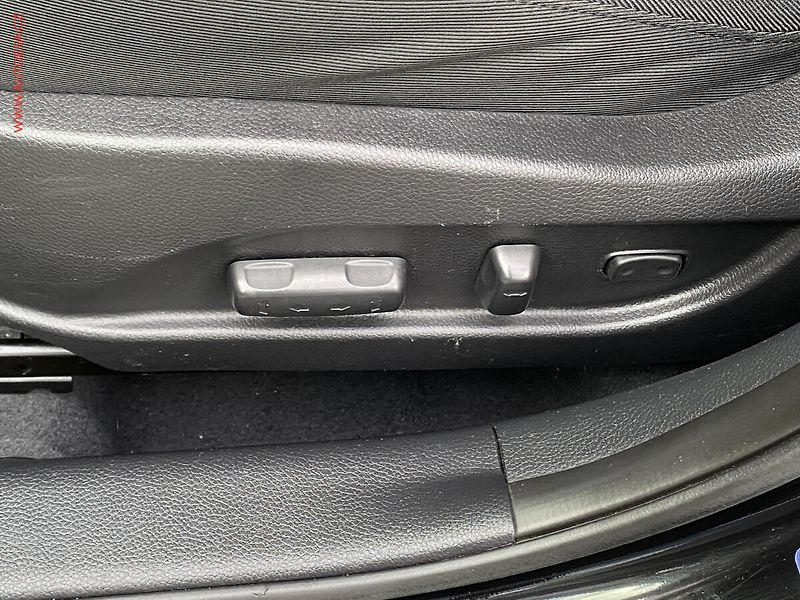 Hyundai i40 (2017) 1.7 CRDi, ČR, AC, park.čidla - fotka 12 z 19