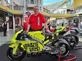 Výstava motocyklů Ducati je k vidění v obchodním centru Olympia Brno v Modřicích. Návštěvníci centra si mohou prohlédnout celkem šestatřicet exponátů, od nejstaršího z roku 1949 po nejnovější.