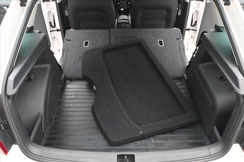 Škoda Rapid 1,6 TDI 85kW Style Záruka až 5 - fotka 11 z 29