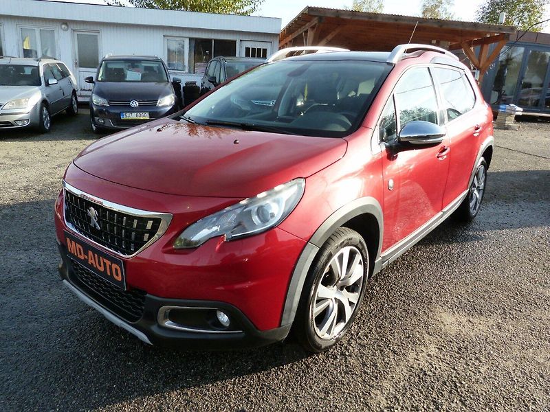 Peugeot 2008 1.2 PureTech Crossway 81 kw - fotka 1 z 20